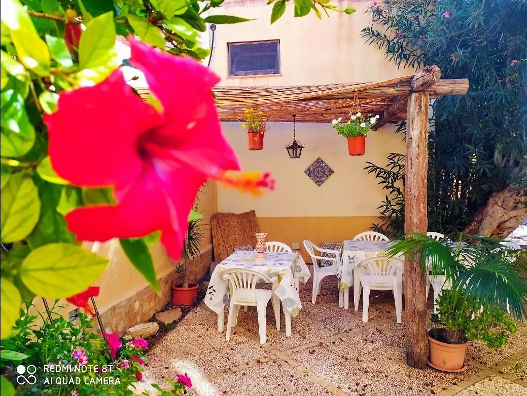 Sunrise Stagnone - Sicily Sea Bed & Breakfast Marsala Italy